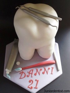 The Dentists Tooth Cake