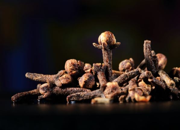 Clove for Tooth pain